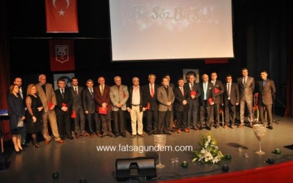 Bir Saz Bir Söz Gecesi Keyif Verdi